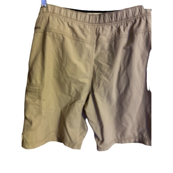 Columbia Shorts Tan Size 9M - Picture 3 of 4